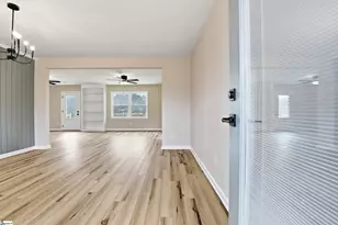 1022 Hickory Ln, Anderson, SC 29624 - Photo 3