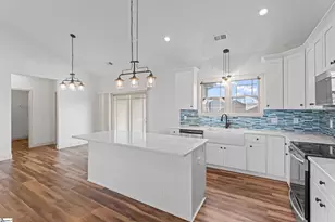 702 Cheyanne Ct, Greer, SC 29651 - Photo 7