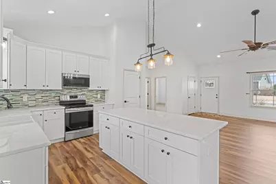 702 Cheyanne Court, Greer, SC 29651 - Photo 15