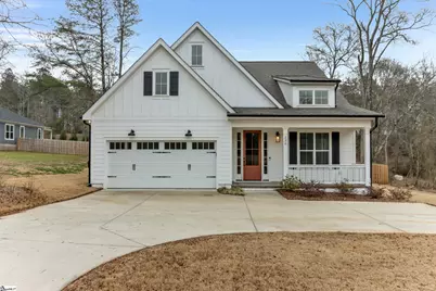 230 E Darby Road, Taylors, SC 29687 - Photo 1