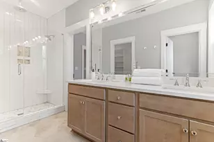 230 E Darby Rd, Taylors, SC 29687 - Photo 23