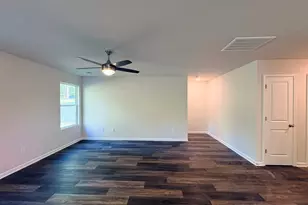 210 Ivydale Dr, Greenville, SC 29609 - Photo 5