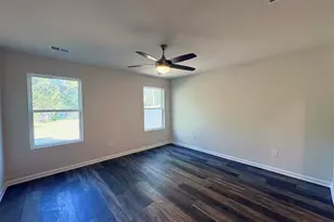 210 Ivydale Dr, Greenville, SC 29609 - Photo 11