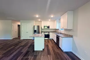 210 Ivydale Dr, Greenville, SC 29609 - Photo 3