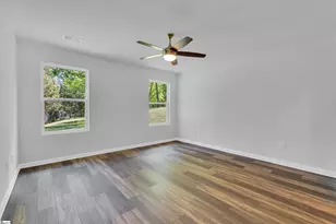 210 Ivydale Dr, Greenville, SC 29609 - Photo 11