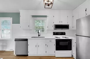 701 Ikes Rd, Taylors, SC 29687 - Photo 11