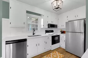 701 Ikes Rd, Taylors, SC 29687 - Photo 9