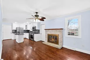 36 Sherman Ln, Greenville, SC 29605 - Photo 9
