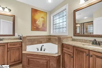 202 N Links Crossing, Ninety Six, SC 29666 - Photo 17