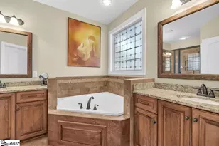 202 N Links Crossing, Ninety Six, SC 29666 - Photo 17