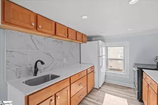 105 2nd St, Fountain Inn, SC 29644 - Photo 11