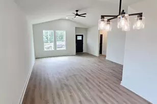 403 Tribble St, Seneca, SC 29678 - Photo 9