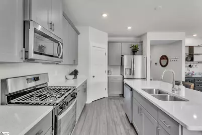 328 Roderick Lane, Greenville, SC 29605 - Photo 9