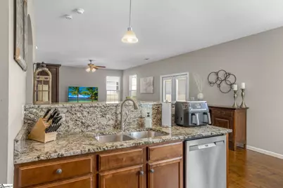 232 Saddlebrook Avenue, Pickens, SC 29671 - Photo 13