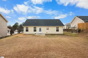 411 Portifino Ct, Boiling Springs, SC 29316 - Photo 3