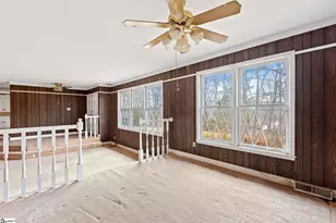 36 Glen Springs Rd, Travelers Rest, SC 29690 - Photo 9