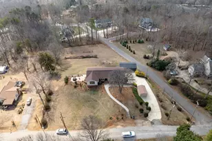 219 Fairview Dr, Greenville, SC 29609 - Photo 43