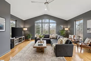 219 Fairview Dr, Greenville, SC 29609 - Photo 21