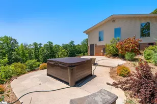 219 Fairview Dr, Greenville, SC 29609 - Photo 41