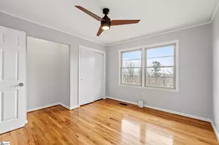 219 Fairview Dr, Greenville, SC 29609 - Photo 27