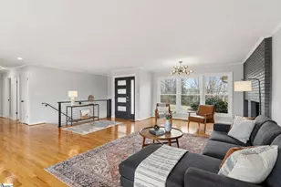 219 Fairview Dr, Greenville, SC 29609 - Photo 11