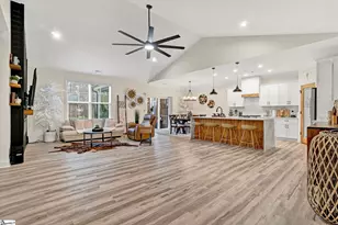 110 Baker Ct, Easley, SC 29640 - Photo 9