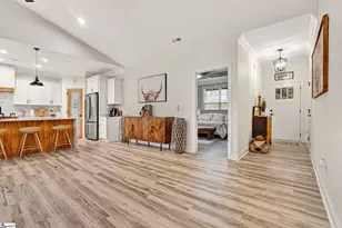 110 Baker Ct, Easley, SC 29640 - Photo 3