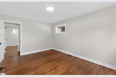 326 Merideth Circle, Spartanburg, SC 29306 - Photo 9