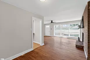 326 Merideth Cir, Spartanburg, SC 29306 - Photo 5