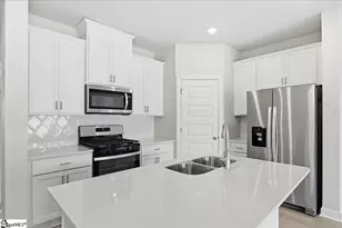 131 Kerwin Ct, Greer, SC 29651 - Photo 11