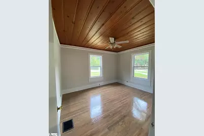 229 Grandview Drive, Spartanburg, SC 29303 - Photo 9