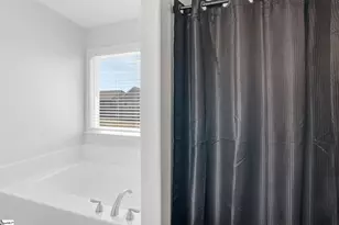 426 Kensrowe Dr, Boiling Springs, SC 29613 - Photo 17