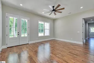 82 Old Schoolhouse Rd, Spartanburg, SC 29307 - Photo 5