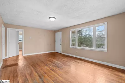 213 Caulder Circle, Spartanburg, SC 29306 - Photo 3