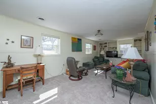 332 St James Dr, Spartanburg, SC 29301 - Photo 23