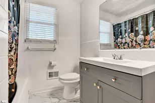 301 Dixon St, Clinton, SC 29325 - Photo 21