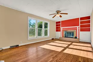 301 Dixon St, Clinton, SC 29325 - Photo 7