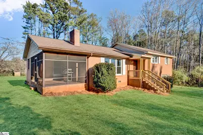 301 Dixon Street, Clinton, SC 29325 - Photo 3