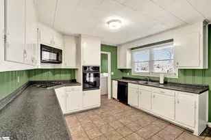 301 Dixon St, Clinton, SC 29325 - Photo 15