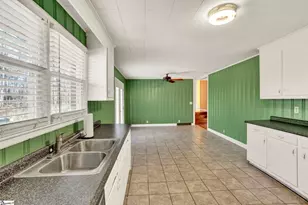 301 Dixon St, Clinton, SC 29325 - Photo 17