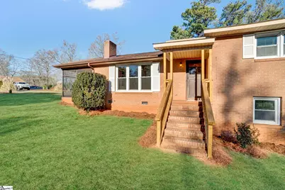 301 Dixon Street, Clinton, SC 29325 - Photo 5