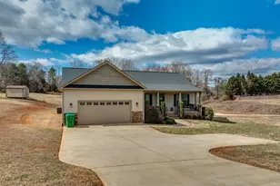 1529 Old Post Rd, Gaffney, SC 29341 - Photo 3