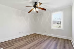 1006 Colleton Ct, Easley, SC 29642 - Photo 13