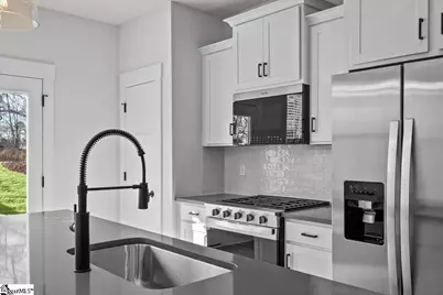 541 W Norvell Court, Spartanburg, SC 29307 - Photo 7