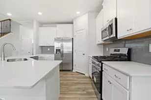 1848 Bluejay Ln, Boiling Springs, SC 29316 - Photo 9