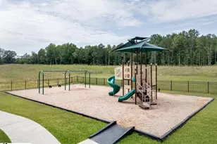 953 English Grn Wy, Woodruff, SC 29388 - Photo 5