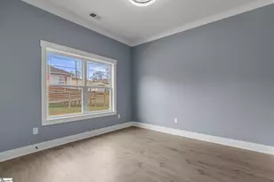 8 E St, Greenville, SC 29611 - Photo 11