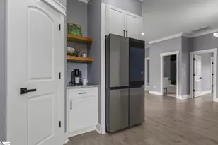 8 E St, Greenville, SC 29611 - Photo 9