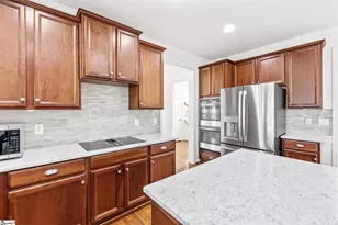 109 Guilford Dr, Easley, SC 29642 - Photo 13