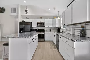 319 Sunnydale Dr, Taylors, SC 29687 - Photo 11